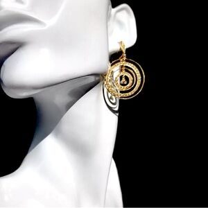 Stunning 18K Yellow Gold Diamond Dancing Circles Earrings, gypsy, boho, oriental